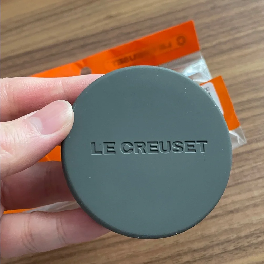 Le Creuset pair le